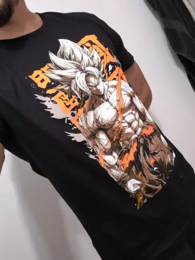 Poleras fluor anime brillan en la oscuridad - miniatura 2
