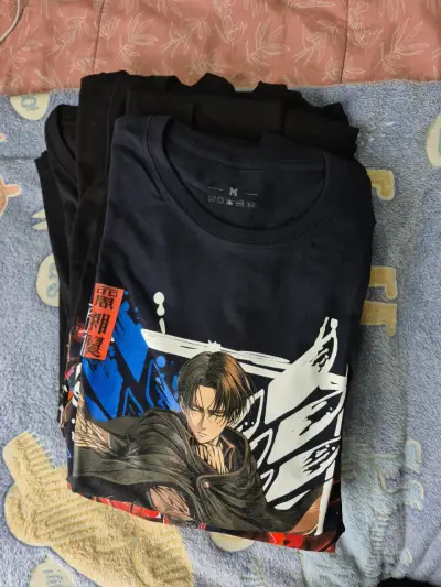 Poleras fluor anime brillan en la oscuridad - miniatura 5