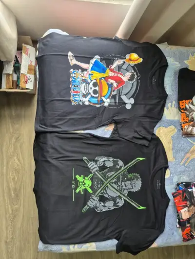 Poleras fluor anime brillan en la oscuridad - miniatura 6