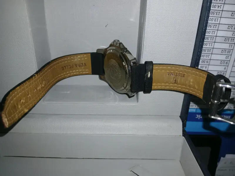 Reloj Festina 8807 con caja - 5