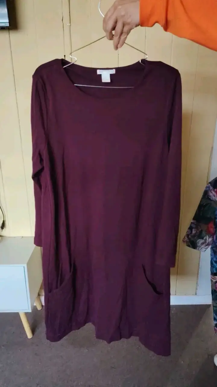 Vestido morado con bolsillos