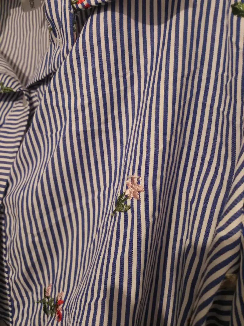 Camisa de rayas con bordado floral - 5