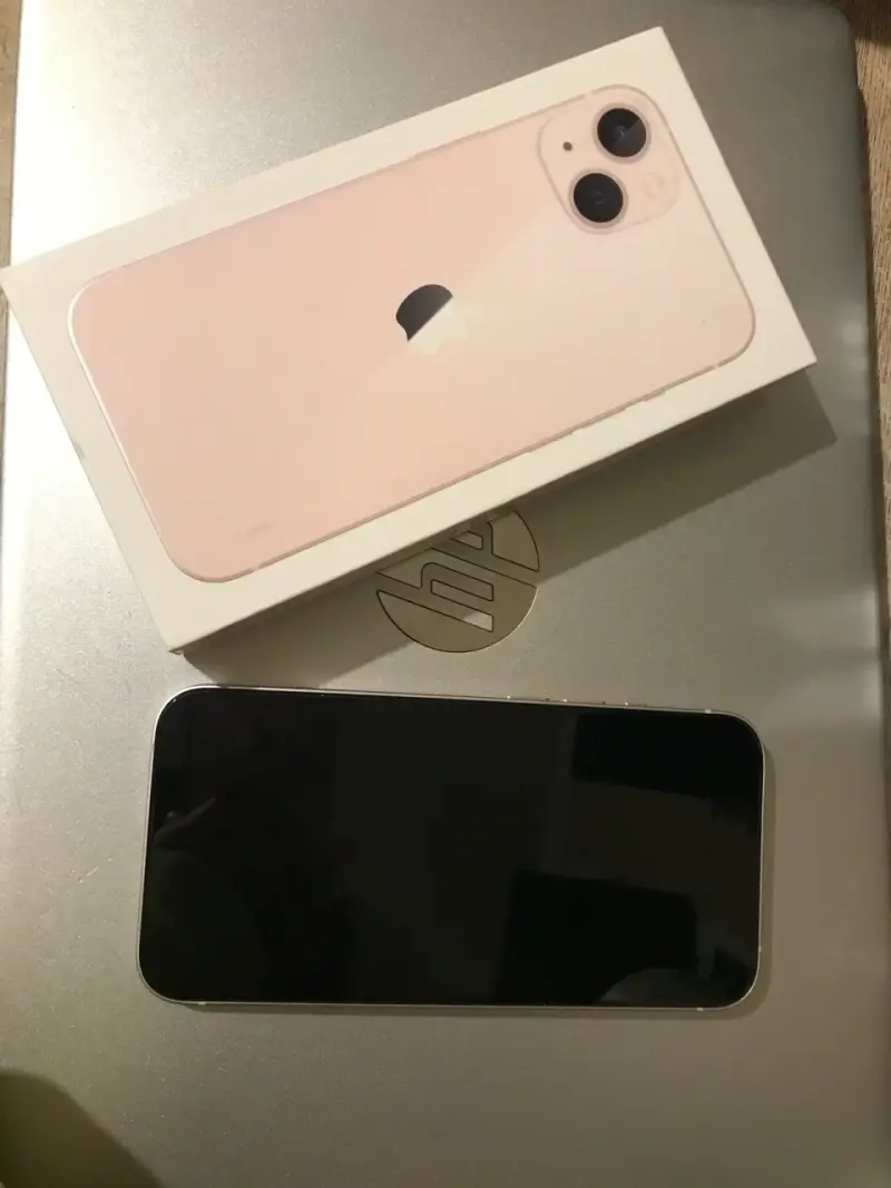 iPhone 13 Rosa 128GB - 2