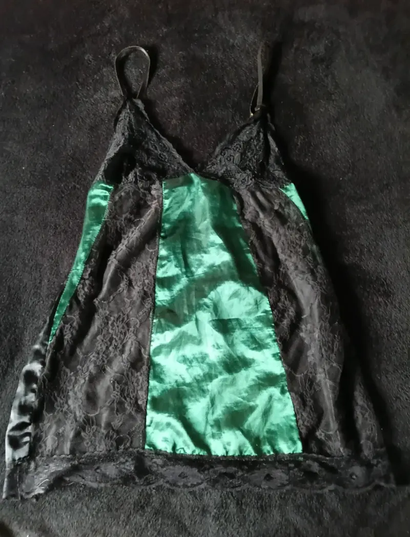 Camisón de encaje negro y verde elegante - 3