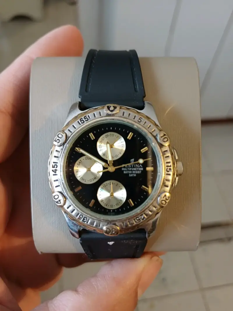 Reloj Festina Multifunción Resistente al Agua - 4