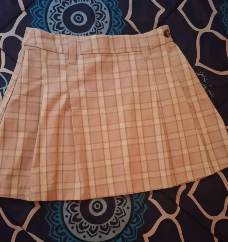 Falda a cuadros beige H&M Divided