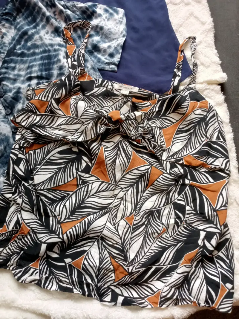 Conjunto de blusas estampadas S - 5