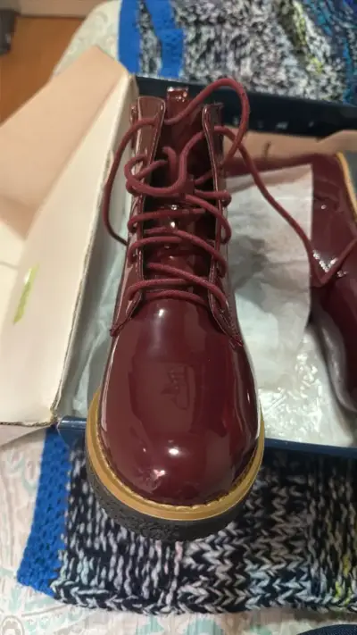 Botines de charol burdeos para mujer - miniatura 2