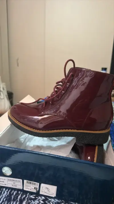 Botines de charol burdeos para mujer - miniatura 3