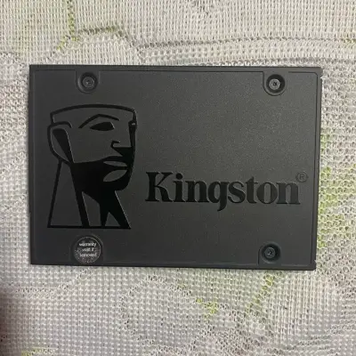 SSD Kingston 480GB 2.5" SATA III - (97% de Salud) - miniatura 1