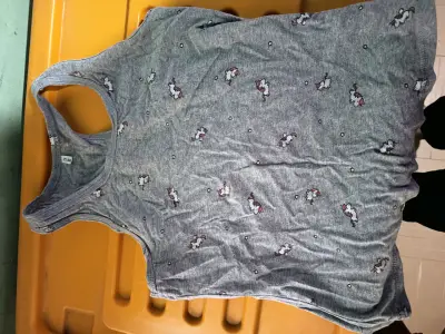 Polera sin mangas para niña con diseño veraniego - miniatura 3
