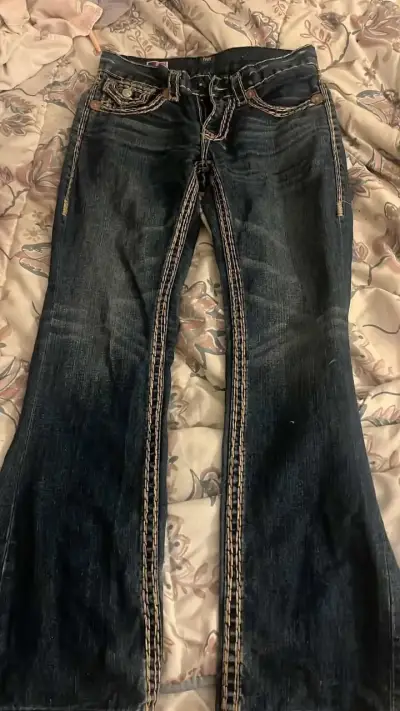 Jeans True Religion para mujer con bordado - miniatura 1