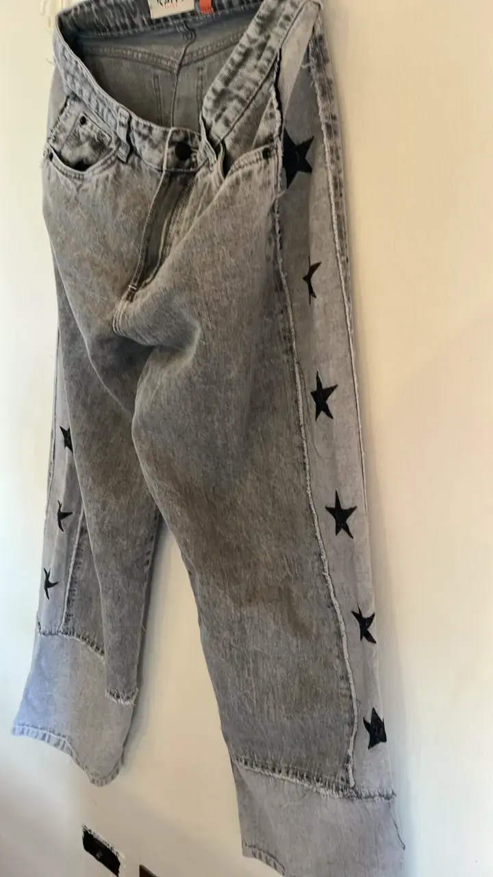 Jeans grises con estrellas Kato talla 38 - 3