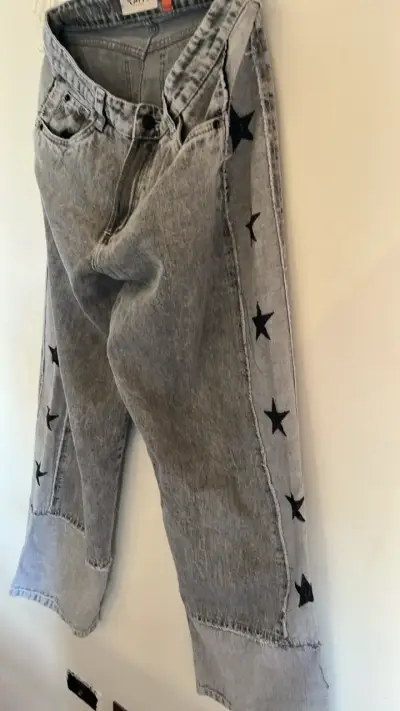 Jeans grises con estrellas Kato talla 38 - miniatura 3