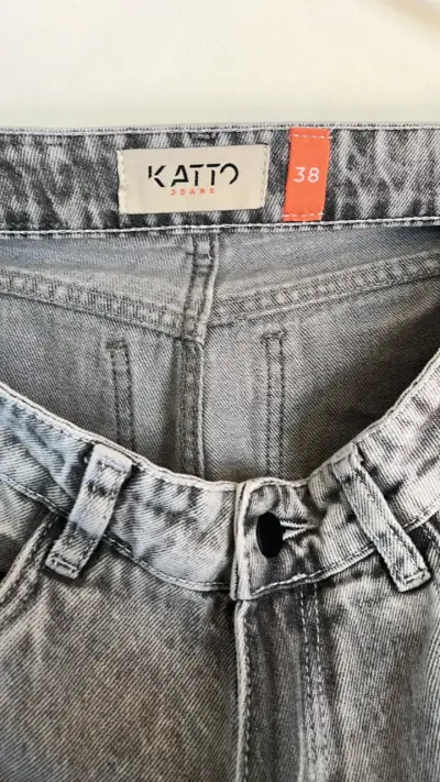 Jeans grises con estrellas Kato talla 38 - miniatura 4