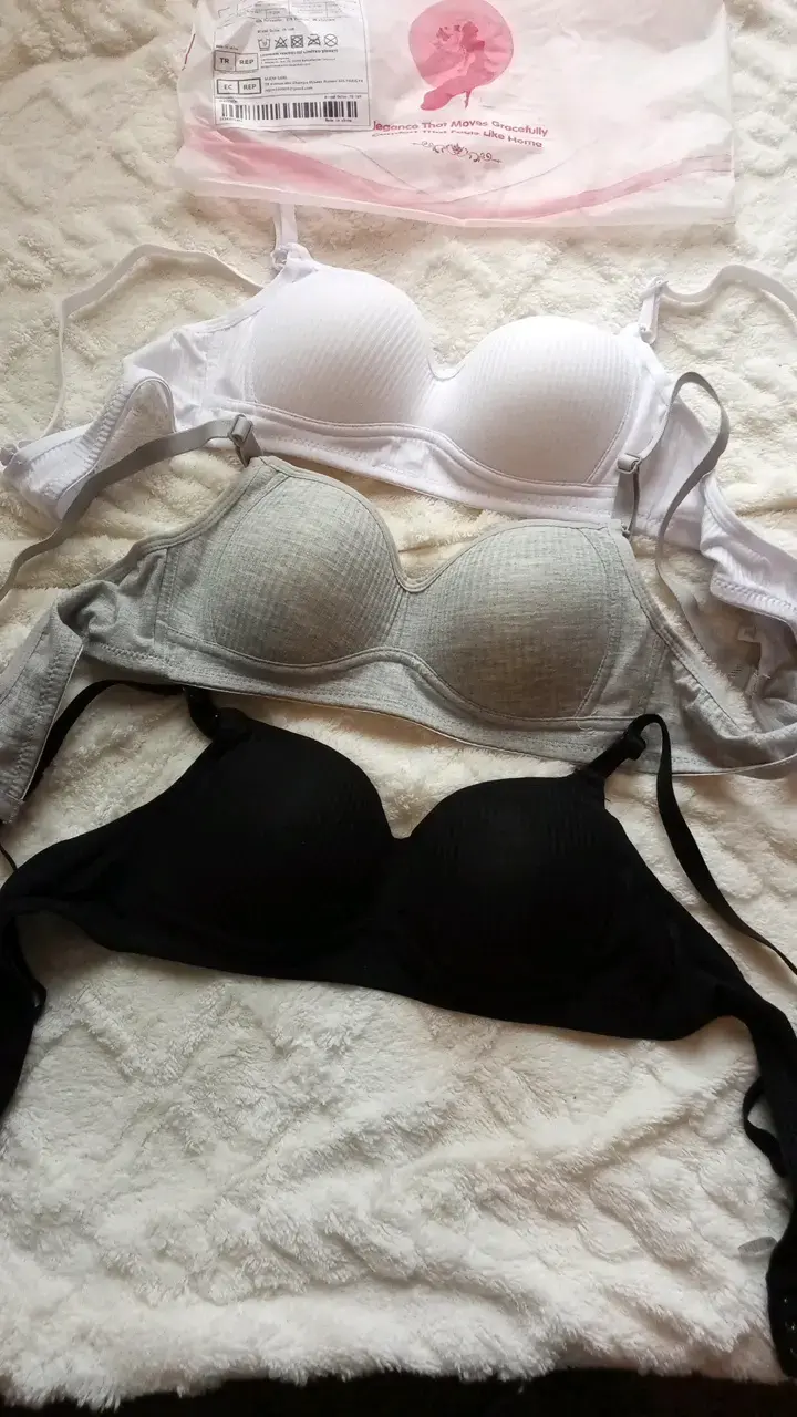 Set de 3 sostenes en colores blanco, gris y negro