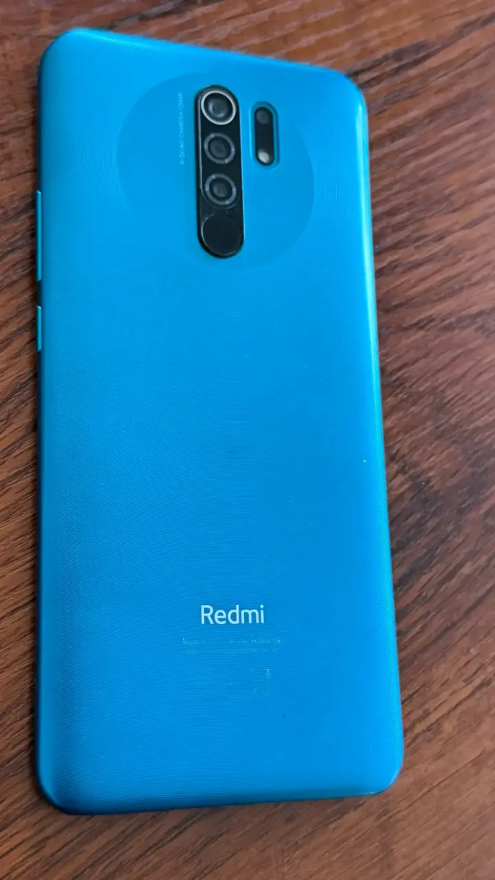 Smartphone Xiaomi Redmi 9 azul en buen estado - 2