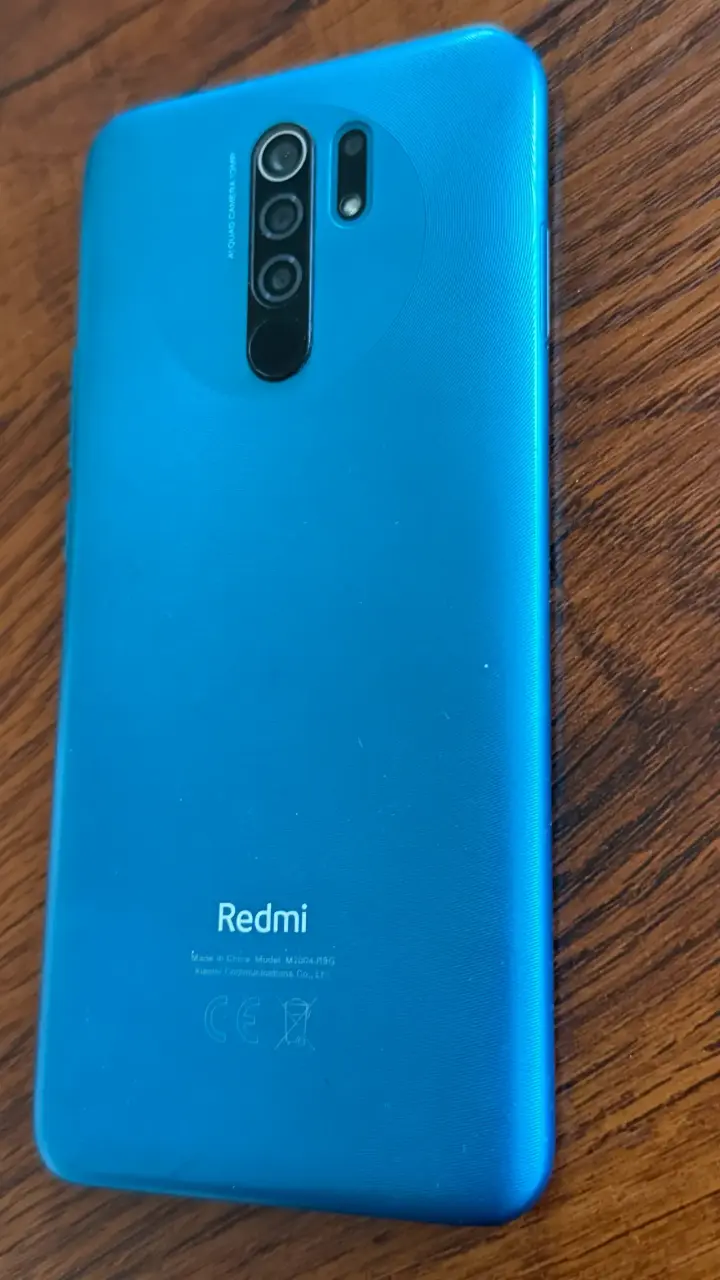 Smartphone Xiaomi Redmi 9 azul en buen estado - 3