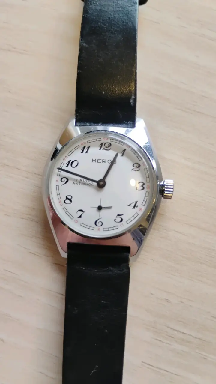 Reloj de pulsera Heros clásico con correa negra - 2