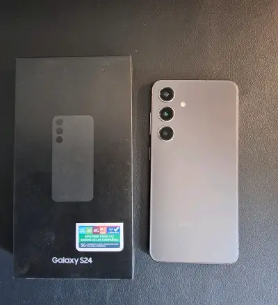 Samsung Galaxy S24 con pantalla mala - miniatura 3