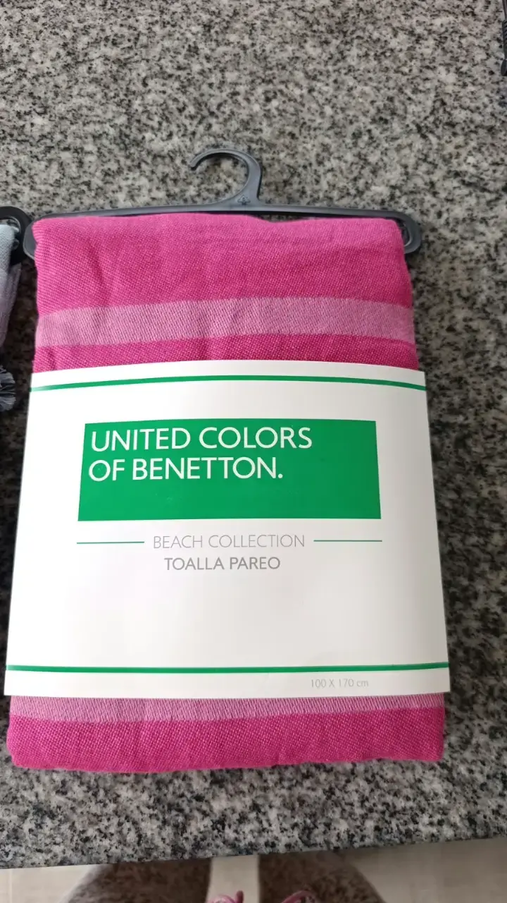 Toalla Pareo Benetton NUEVO 100*170
