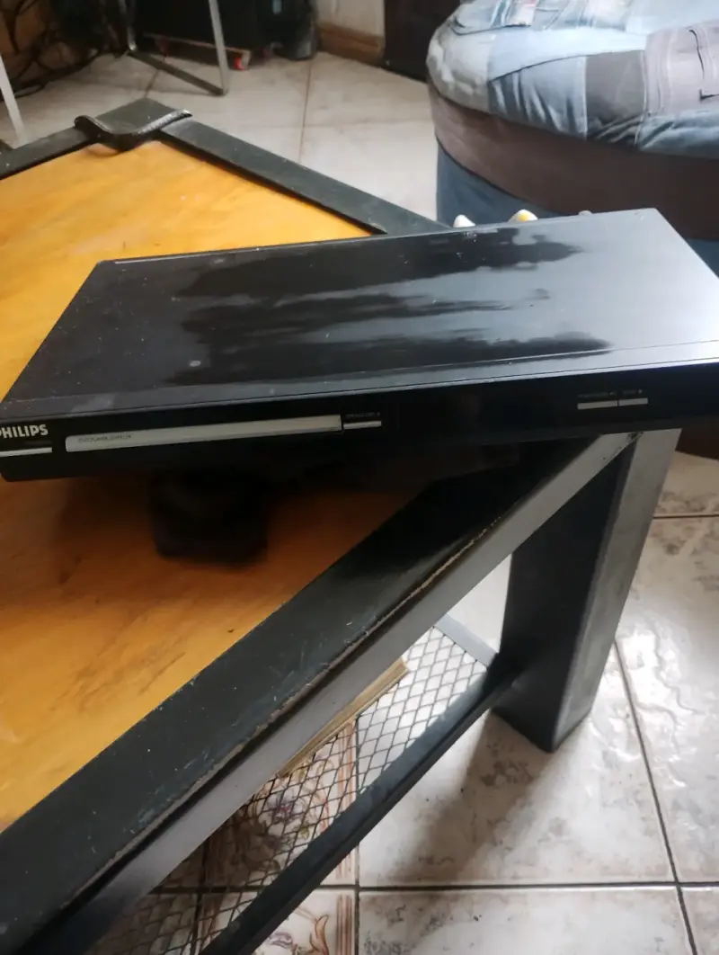 Reproductor VHS LG con función Turbo Rewind - 3