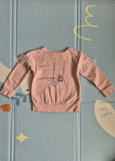 Poleron de niña rosa con diseño de ratón - miniatura 1