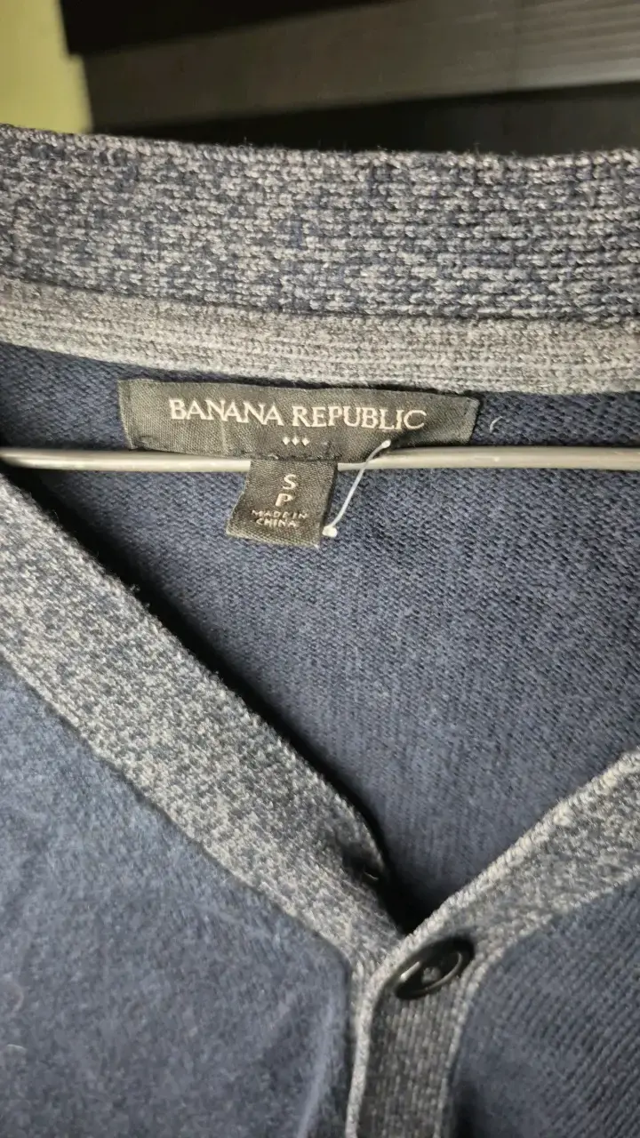 Cardigan Banana Republic gris oscuro para mujer - 2