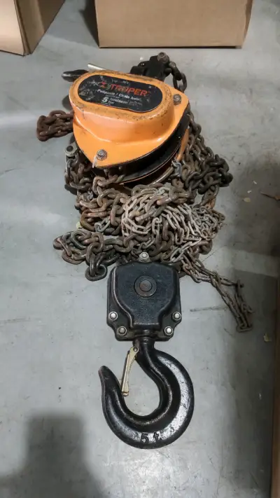 Vendo tecle  Truper 5 Toneladas con Cadena - miniatura 2