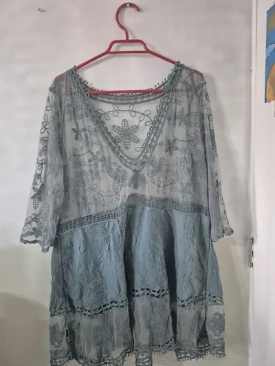 Vestido bohemio de encaje verde *marca GIOIO* - miniatura 2
