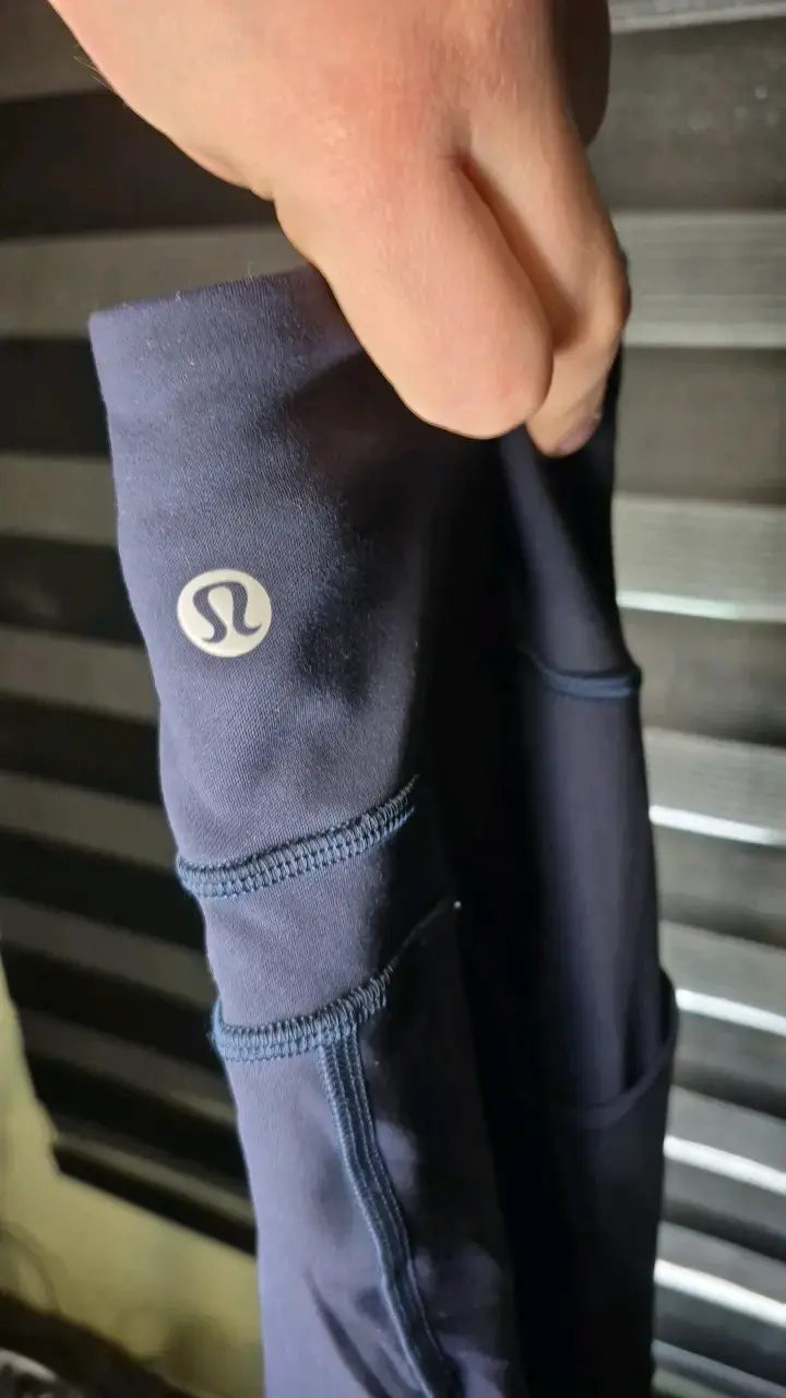 Leggings deportivos Lululemon azul con bolsillo - 2