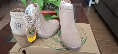 Botines de gamuza beige Panama Jack - miniatura 1