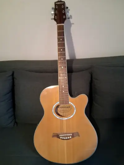 Guitarra acústica Freeman de madera natural - miniatura 1