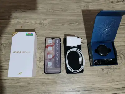 Smartphone Honor 400 Smart 256GB gris  más audífon - miniatura 2