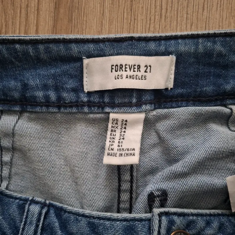 Shorts de mezclilla Forever 21 con cordones laterales - 3
