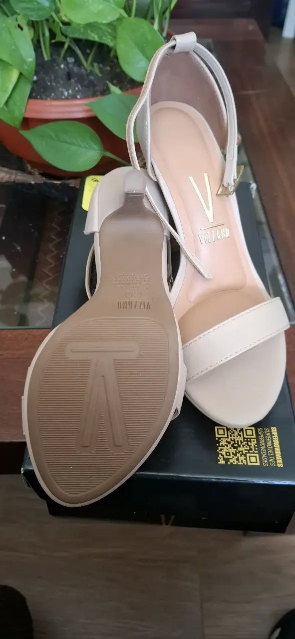 Sandalias de tacón beige Vizzano elegantes - 2