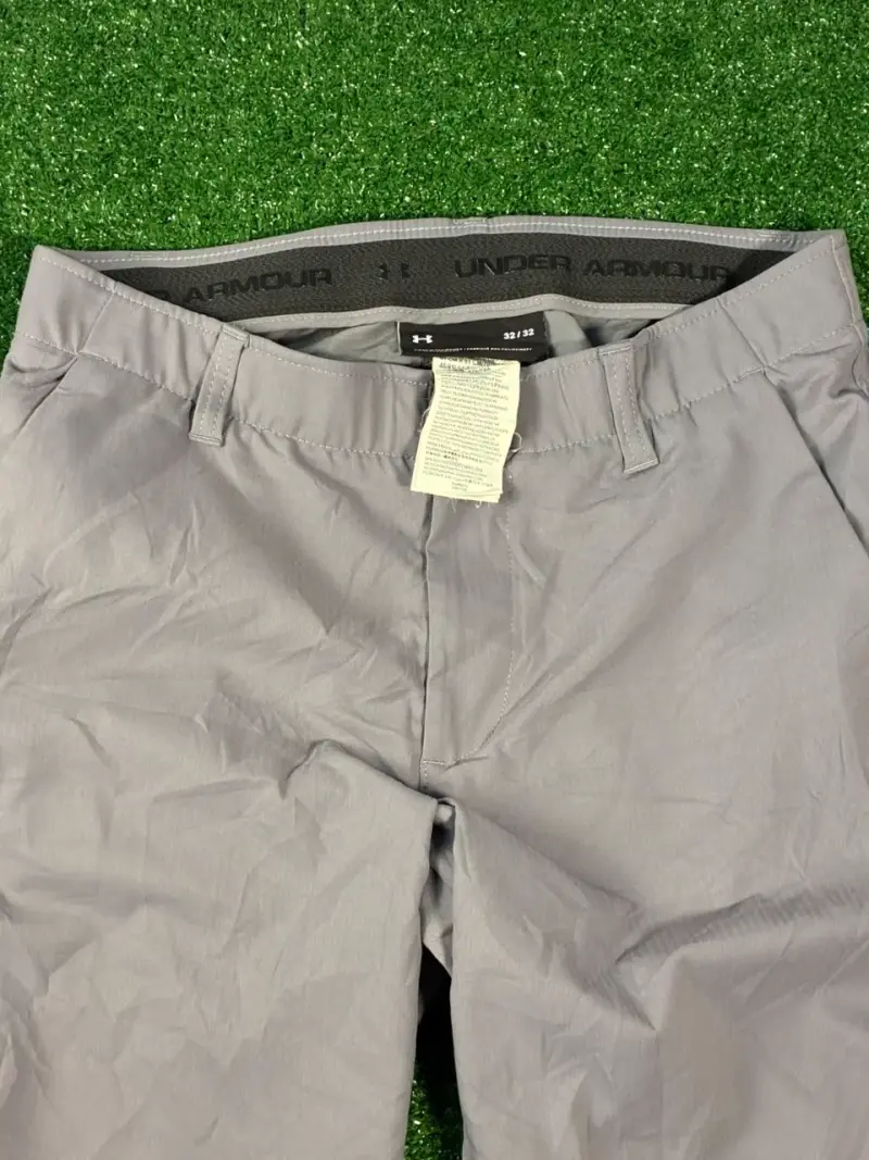 Pantalones cortos Under Armour grises talla 32 - 4