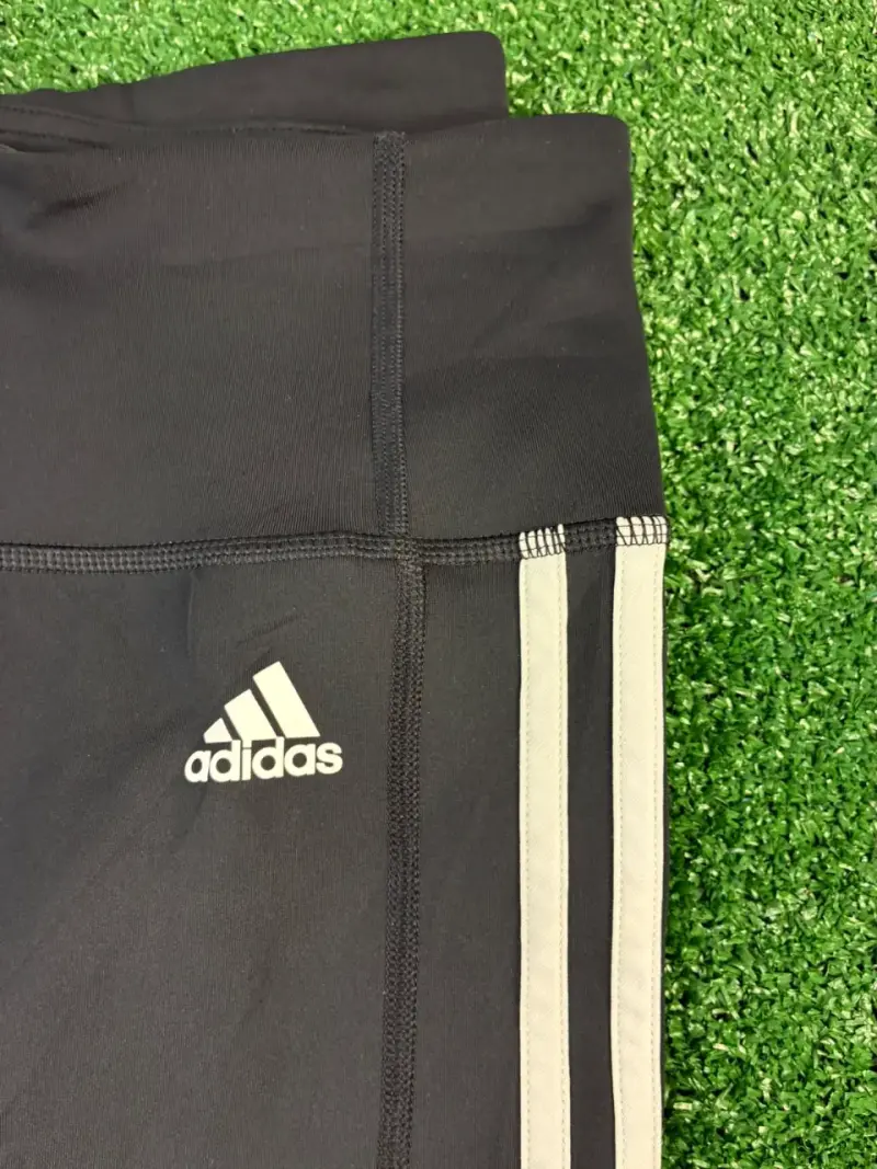 Pantalones deportivos negros Adidas con franjas - 6
