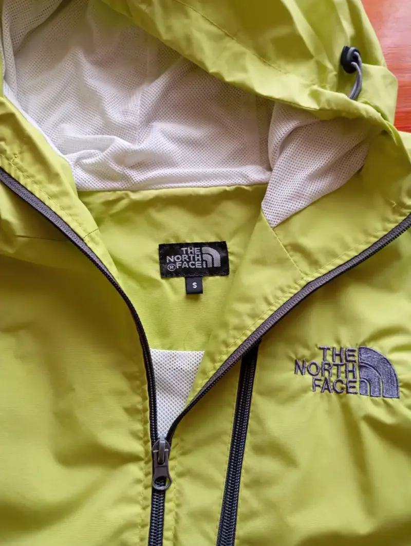 Chaqueta impermeable The North Face verde - 3