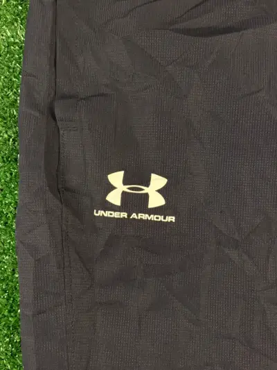 Pantalones deportivos Under Armour negros - miniatura 4