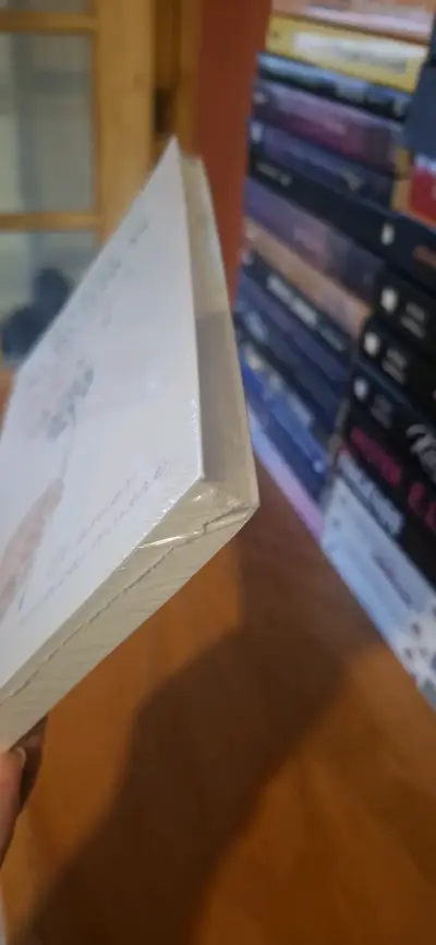 Libro 'Lo Que Queda Entre Nosotros' de Marc Klein - miniatura 3