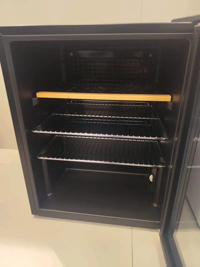 Refrigerador de Vinos Løven Negro - 3