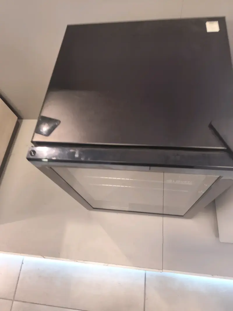 Refrigerador de Vinos Løven Negro - 4