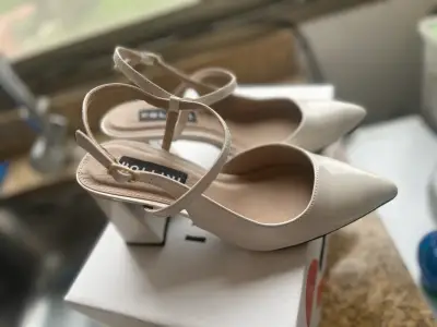 Zapatos Pollini 35 - miniatura 3