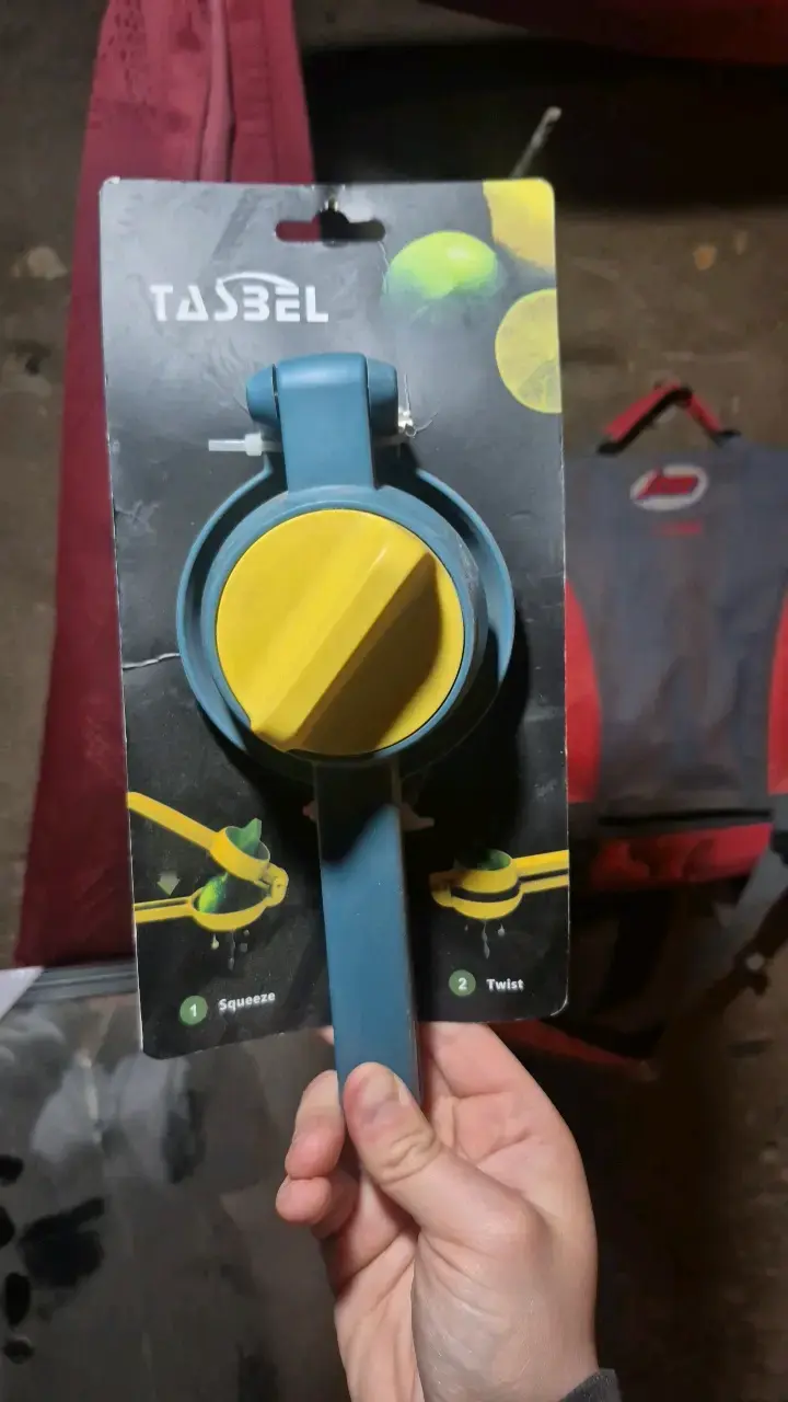 Exprimidor manual Tasbel azul y amarillo - 1