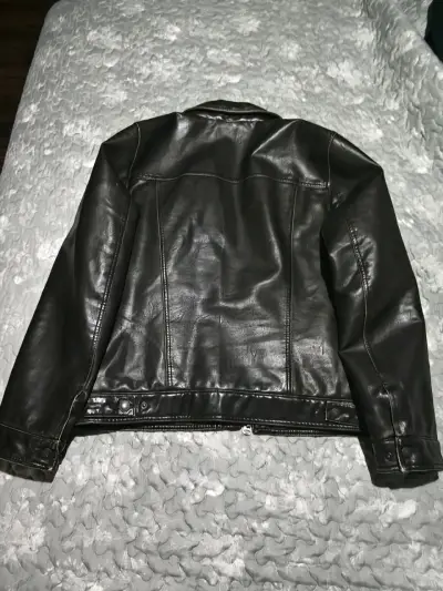 Chaqueta de ecocuero marrón Levi's en buen estado - miniatura 4