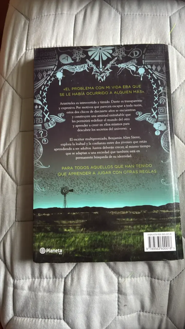 Libro Aristóteles y Dante Descubren los Secretos del Universo - 2