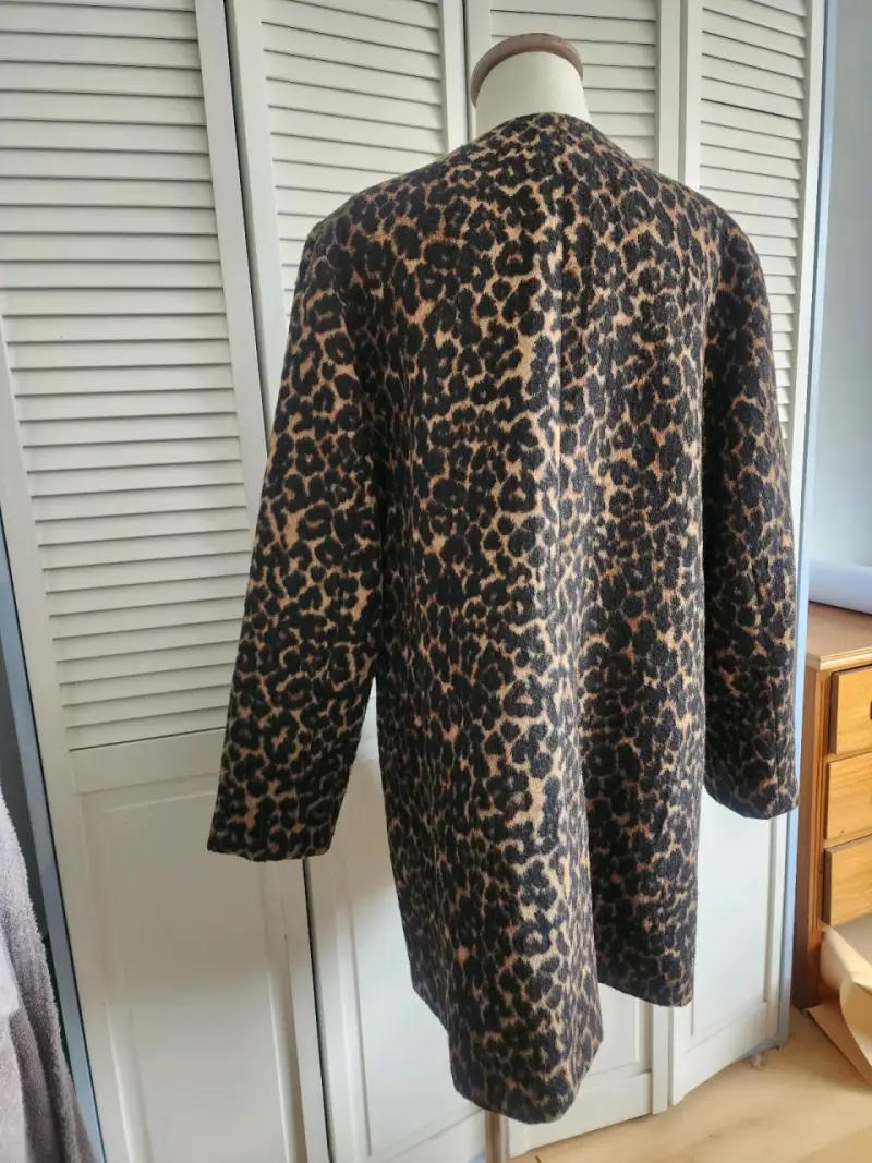 Abrigo lana con el estampado animal print perfecto - 4