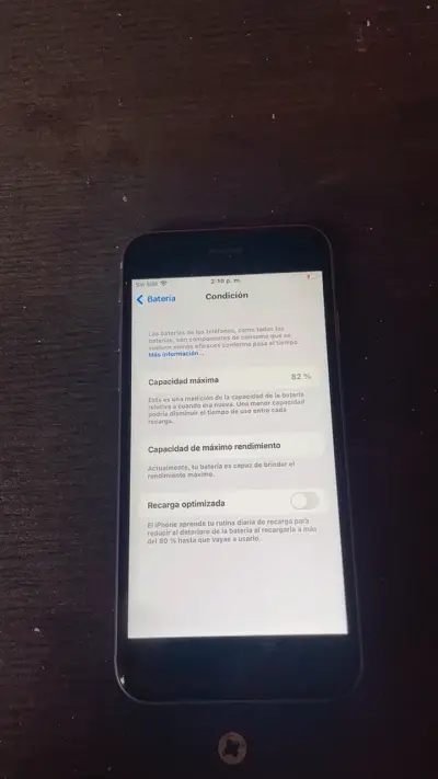 iPhone 6s en buen estado con batería al 82% - miniatura 2