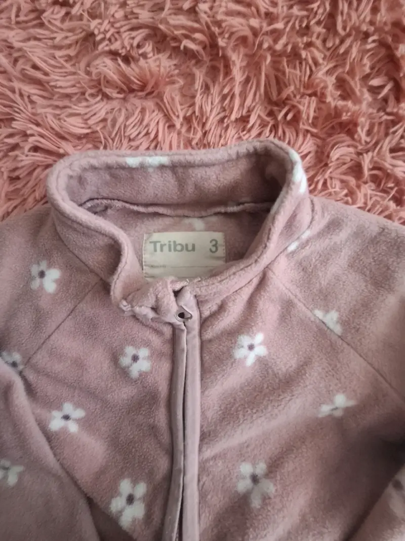 Chaqueta polar para niña con diseño floral y animal print - 4